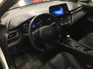 Toyota C-HR przełącznik LPG